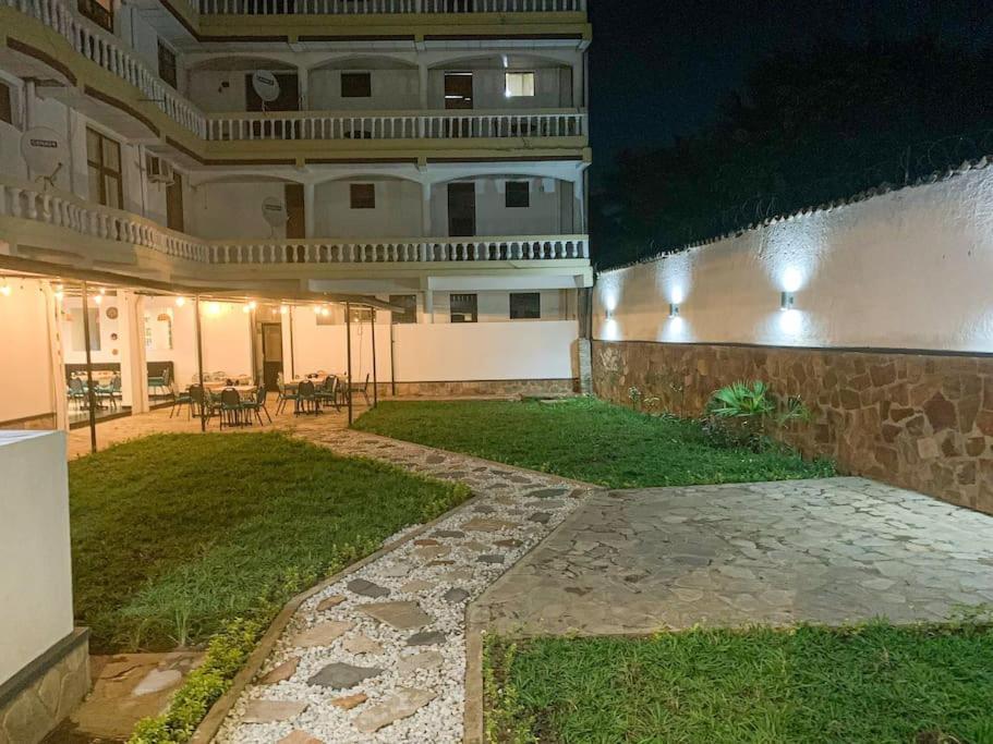 City Center Apartments Bujumbura Esterno foto